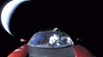 Ученый рассказал, что ожидает Tesla в космосе