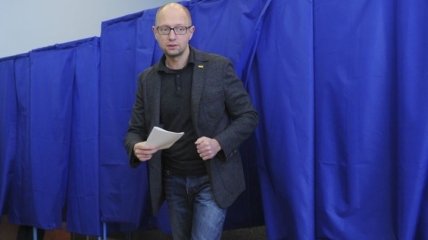 Как Премьер голосовал на местных выборах (Фото)