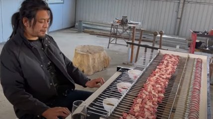 Handy Geng показал процесс сборки пианино-мангала на видео