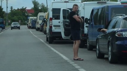 На границе с Польше стоят в очереди 160 автомобилей