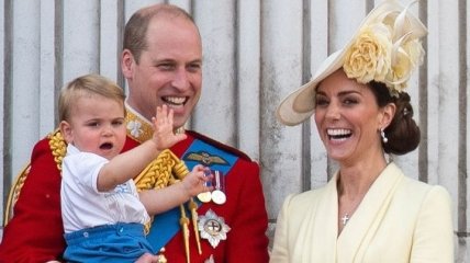 Кейт Миддлтон приобщает двухлетнего принца Луи к семейным традициям