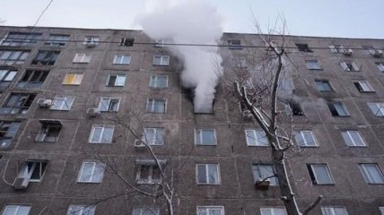 В Хмельницком загорелась многоэтажка: эвакуировали более 40 человек