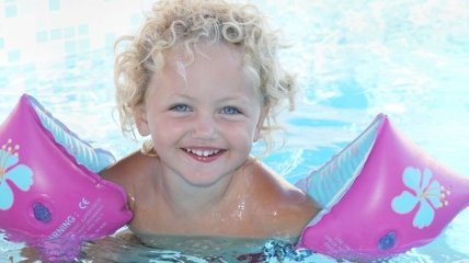 В Трускавце бесплатно учат плавать детей из многодетных семей