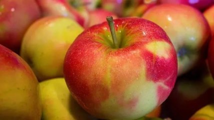 Как нужно есть яблоки, чтобы они приносили максимум пользы