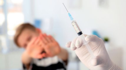 Чаще всего согласны на прививку против ковида люди 50-59 лет