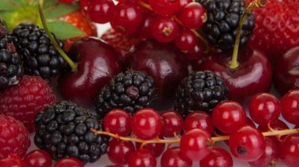 Красные овощи и фрукты защитят от рака простаты