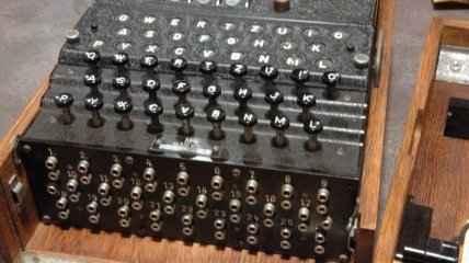 Шифровальный аппарат "Enigma" продали за 365 тысяч долларов