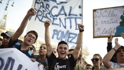 Многотысячные акции протеста прошли в Риме