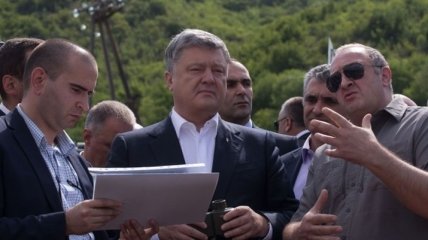 Порошенко предложил Грузии вместе качать газ по "Шелковому пути"