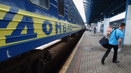 Поезд Луганск-Киев сопровождают украинские силовики