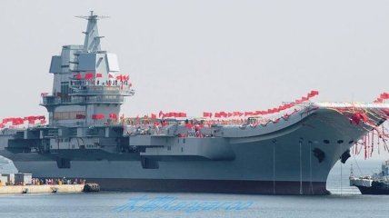 Китай испытывает новый авианосец