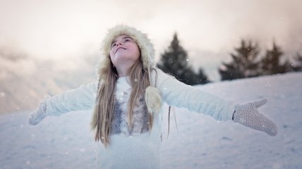 Каким знакам Зодиака повезет зимой 2022-2023