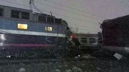 В Москве столкнулись поезд и электричка, есть пострадавшие