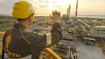 Россия возобновляет поставки нефти в Беларусь