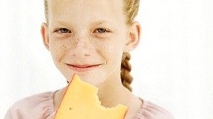 Здоровое питание: как выбрать сыр (видео)
