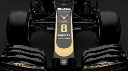 Команда Формулы-1 Haas первой показала новую ливрею