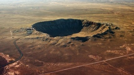 Самый большой в мире метеоритный кратер (Фото)