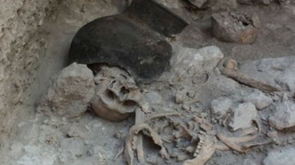 Археологи обнаружили в Мексике древнее захоронение Майя 