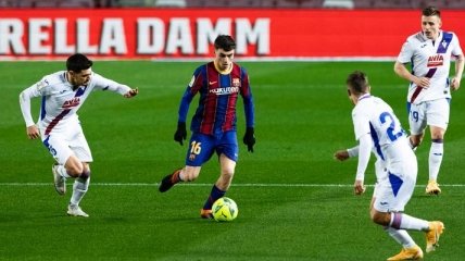 Барселона не сумела обыграть Эйбар из-за "проклятого" форварда (видео) 