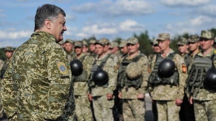 Порошенко назвал условие использование Javelin на Донбассе