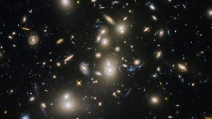Астрономы увидели свет древних галактик времен "темной" Вселенной