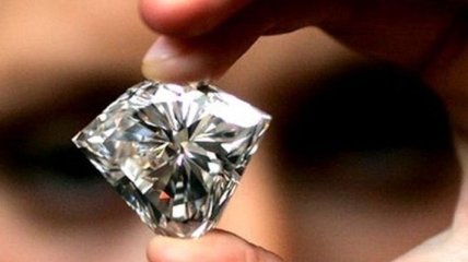 Первая в мире алмазная биржа открылась в Индии