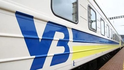 Смягчение карантина: Укрзализныця возобновила остановку поездов в Тернополе и Луцке 