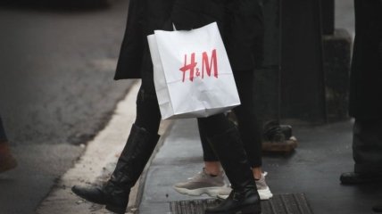 H&M відновлює роботу в Україні