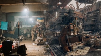 Військовий показав найкращі фото з підвалів "Азовсталі"