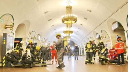 В ночь на пятницу СБУ устроила серьезный "шухер" в киевском метро: что произошло (фото, видео)