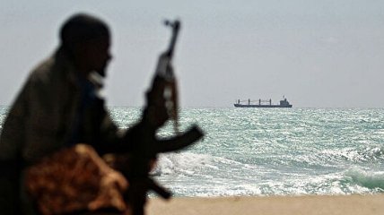 МИД: Освобожден еще один украинец, захваченный пиратами в Гвинейском заливе 