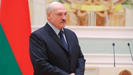 "Эта зараза опять ко мне пришла": кашляющий Лукашенко заставил посмеяться делегатов народного собрания