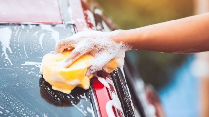 Как правильно мыть машину летом