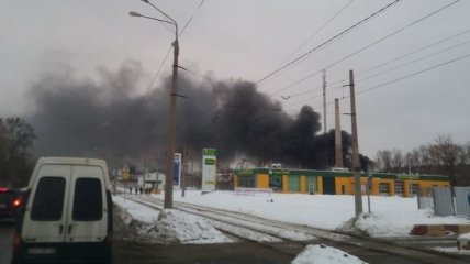 В Харькове загорелся склад с пластиком, есть жертвы