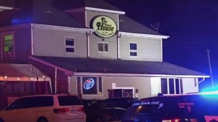 В США мужчина расстрелял людей после просьбы покинуть бар, трое погибших (видео)