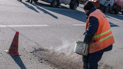 Харьковская власть собирается потратить 124 млн на ремонт дорог