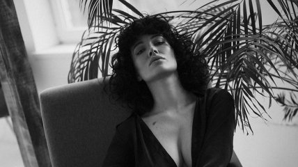 "Я ревнивая безумно": Даша Астафьева оголила грудь на фото