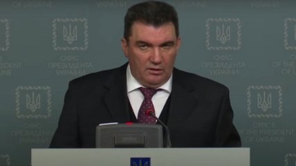 После закрытого совещания СНБО Данилов пригрозил находящимся под санкциями США украинцам