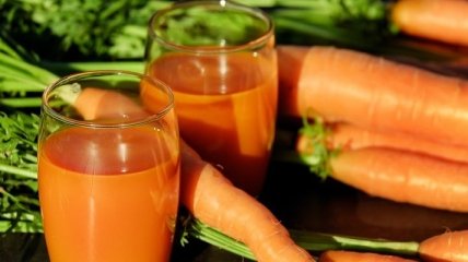 Ученые советуют каждый день пить морковный сок