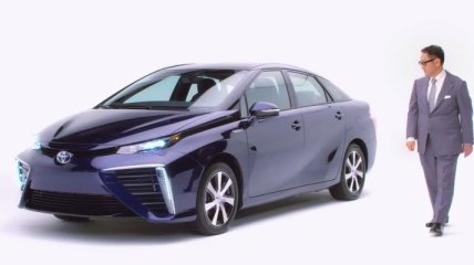 Водородный седана Toyota Mirai (Видео)