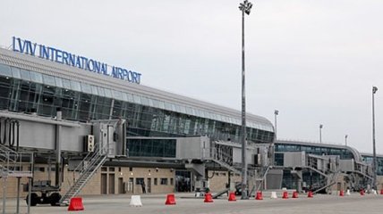 Во Львовском аэропорту не нашли взрывное устройство