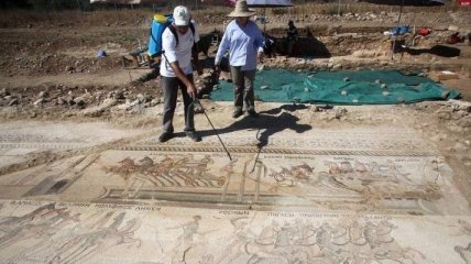 Ученые раскопали уникальный артефакт, который дополнил историю 