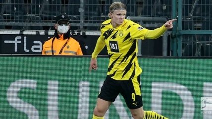 Холанд забил рекордный дубль в дерби двух Боруссий (видео)