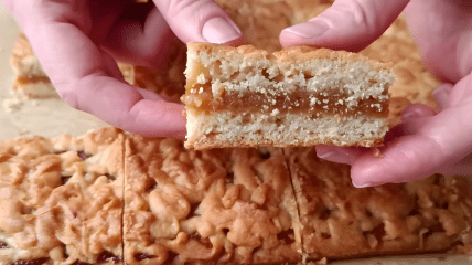 Пирог с яблочной начинкой