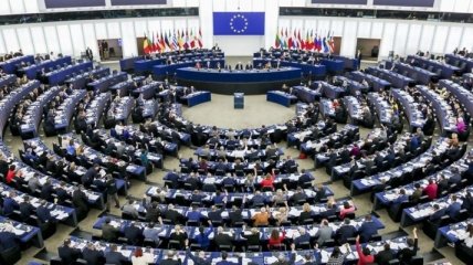 Еврокомиссия изучит польский закон, позволяющий правительству наказывать судей