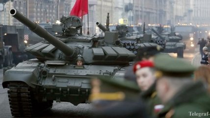 Россия значительно сократила военные расходы