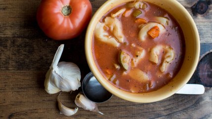 Даже если суп получился слишком жирный, блюдо еще можно спасти