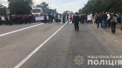 В Николаевской области перекрыли трассу М-14