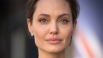 Анджелина Джоли поменяла имидж