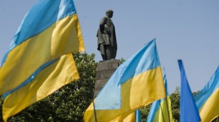 В Харькове ограничились митингом у памятника Шевченко